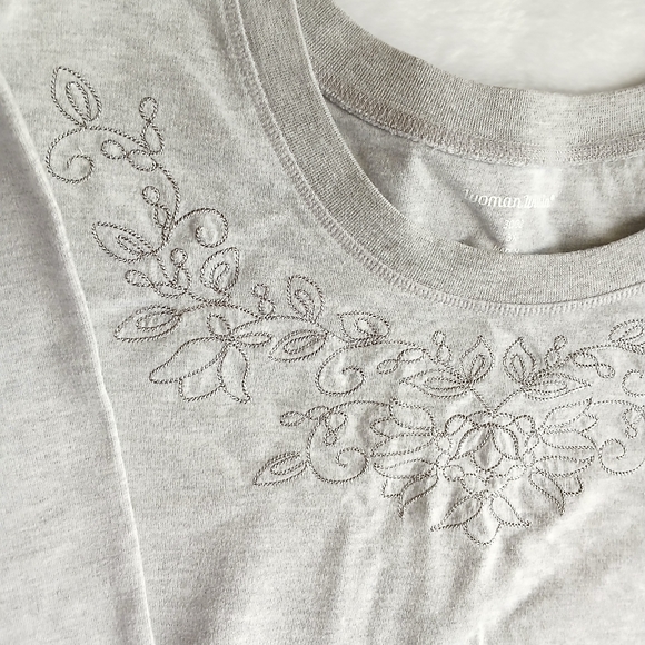 Woman Within sweatshirt top with stitching size 3X - Picture 5 of 5